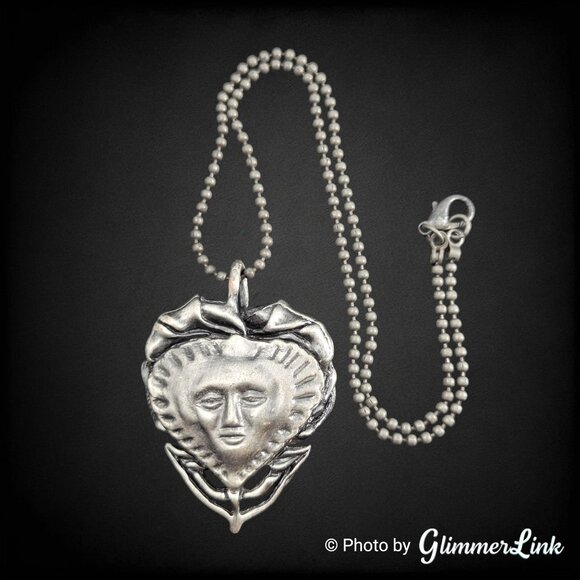 Pirates of the Caribbean At World’s End Disney Necklace 2007 Movie Collectible - Picture 1 of 10